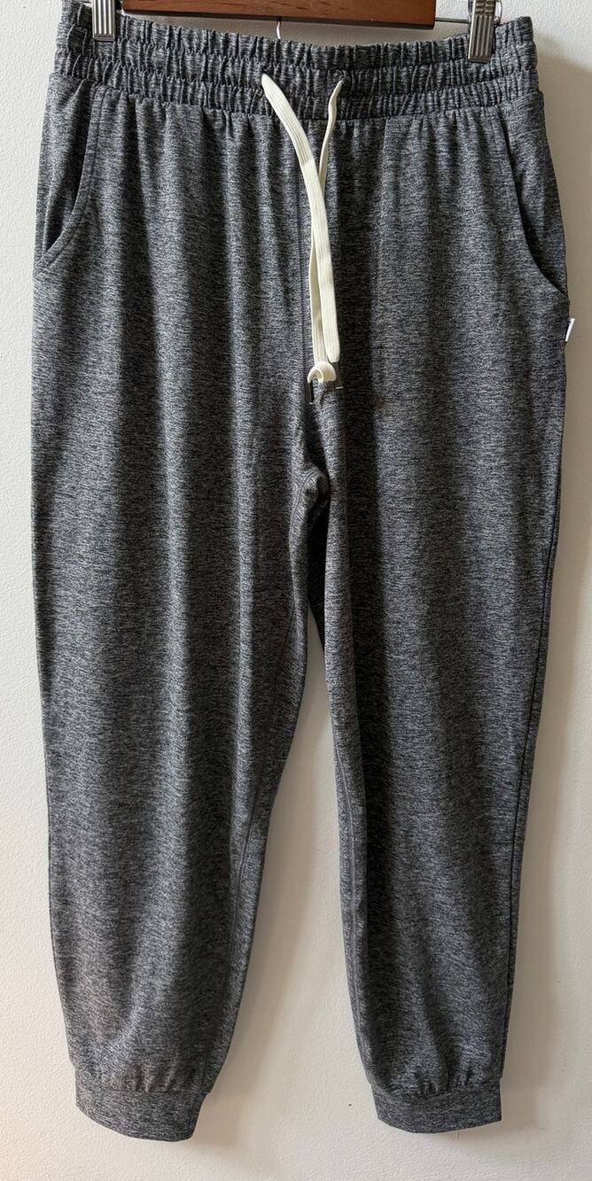 feat joggers women's size M brand new